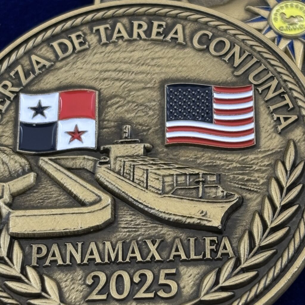 Challenge Coins personalizadas | Monedas de desafío para instituciones | CMS Latam