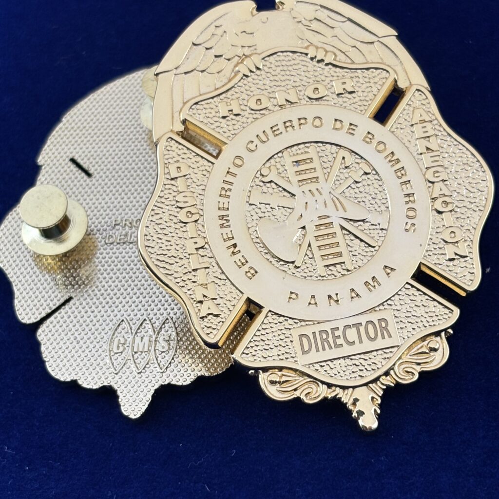 insignias de pecho policiales y militares