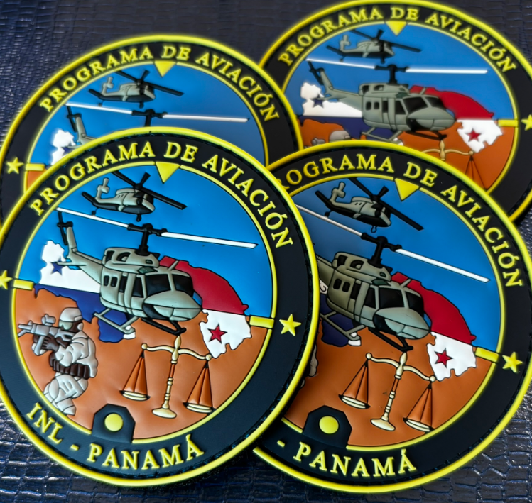 Parches personalizados de PVC fabricados por CMS Latam