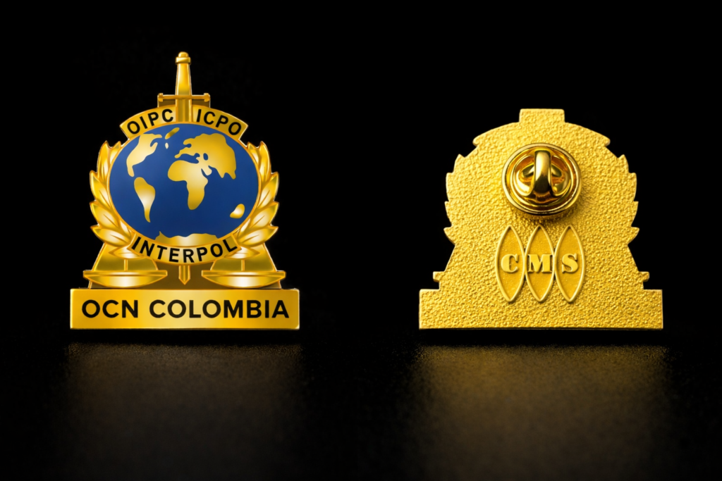 Fabricante de pines metálicos con esmalte duro de alta resistencia