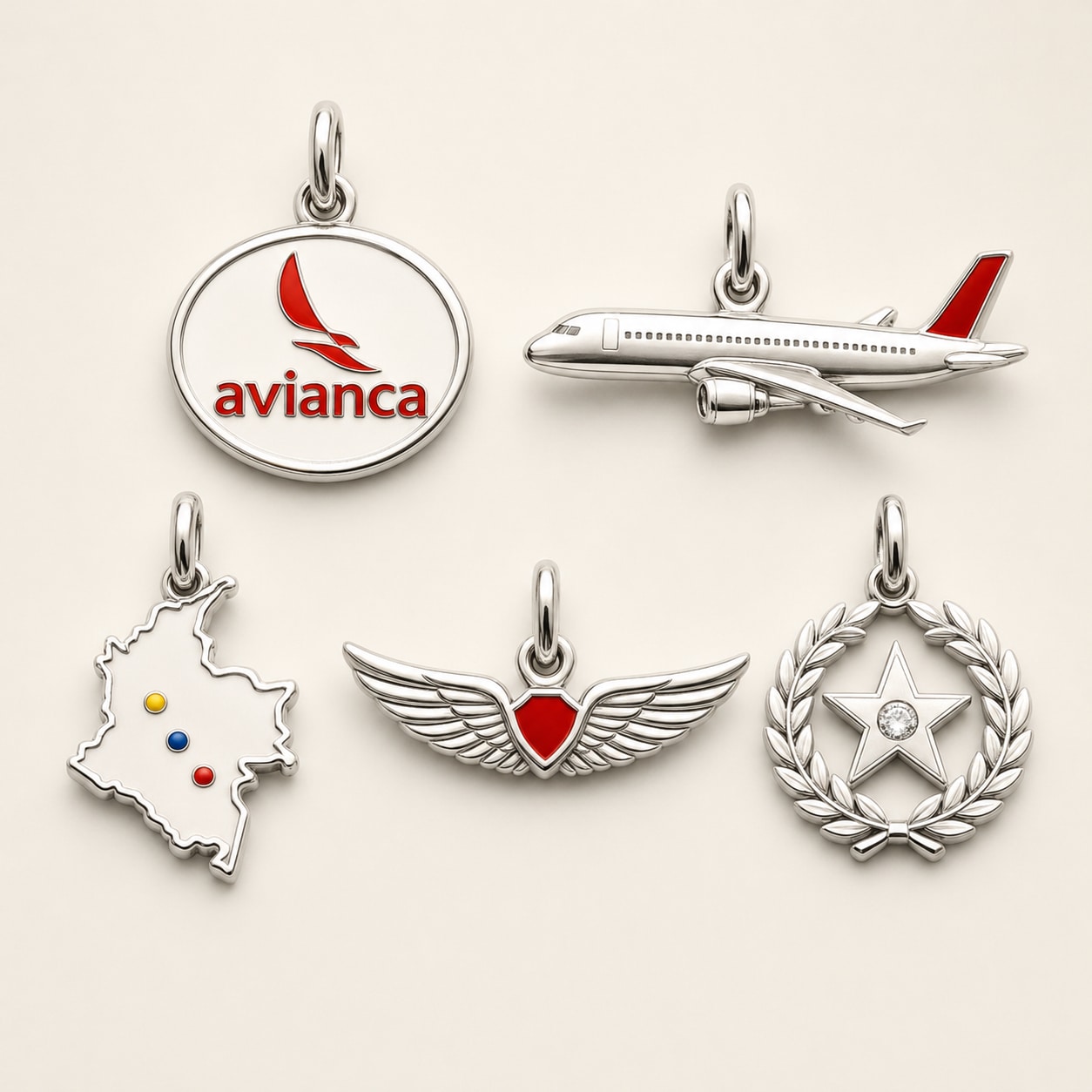 Colección de charms corporativos personalizados para Avianca